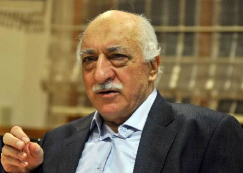 Gülen, che Erdogan indica come ideatore del golpe
