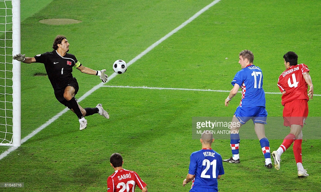 Il colpo di testa decisivo di Ivan Klasnic contro la Turchia ad Euro 2008, foto: gettyimages