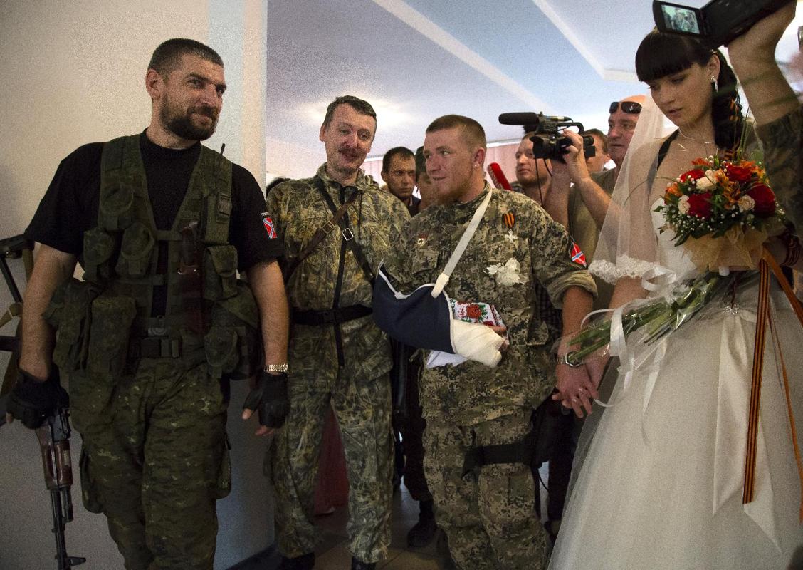 Foto della cerimonia di matrimonio di Arsen Pavlov, morto lunedì scorso