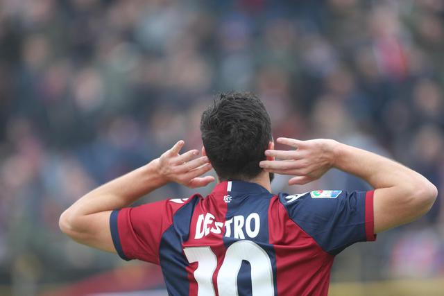Serie A IMDI 13° turno: L'esultanza di Mattia Destro durante Bologna-Palermo, foto