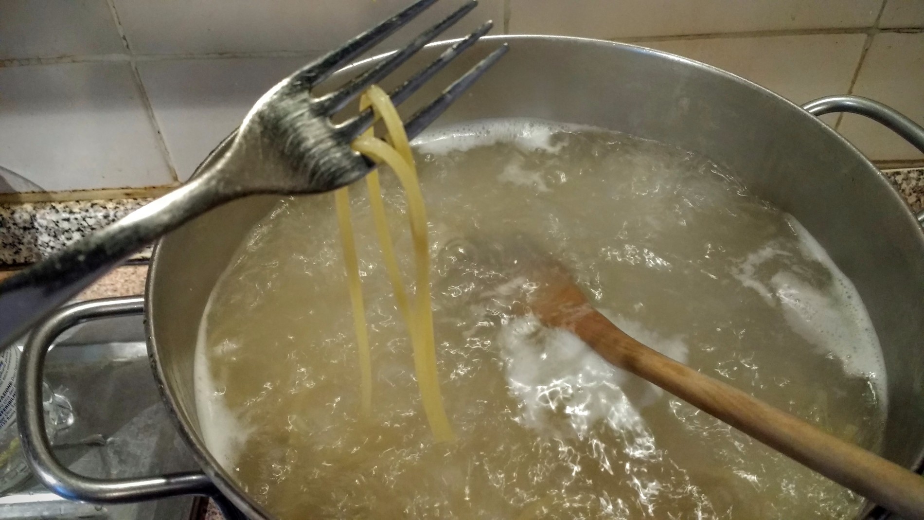 Spaghetti su forchetta, tardo 2016